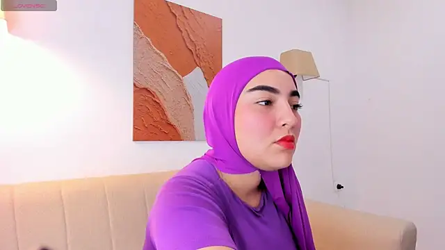 Snapshot of Malika_Noor chatting on 06-25-26, 02:32 Malika Noor online show from 06-25-26, 02:32