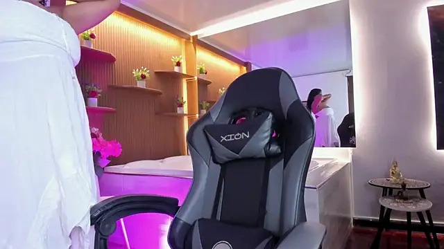 Madisson Edwards online show from 04-04-26, 01:08