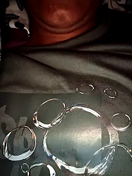 Snapshot of mmnnnnnhh chatting on 03-22-26, 05:05 mmnnnnnhh online show from 03-22-26, 05:05