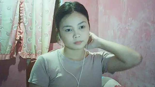 Snapshot of DessertFlower chatting on 04-22-26, 03:53 DessertFlower online show from 04-22-26, 03:53
