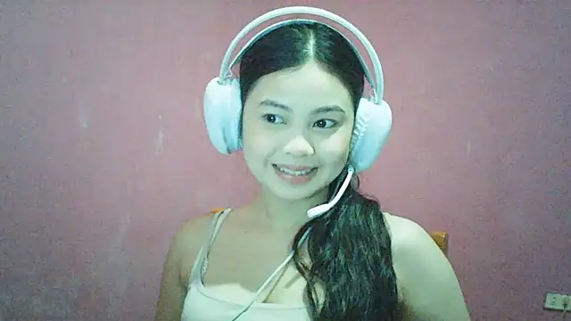 Snapshot of DessertFlower chatting on 05-28-26, 03:15 DessertFlower online show from 05-28-26, 03:15