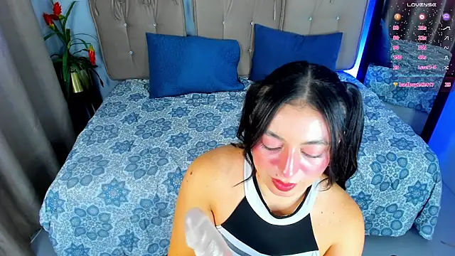 mia wills  online show from 03-27-26, 05:34