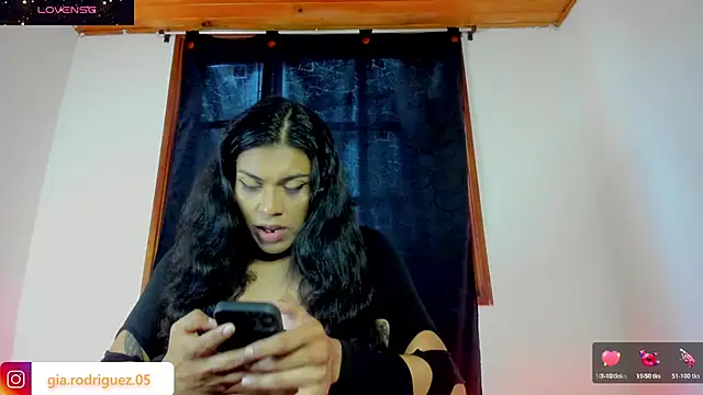 Snapshot of Jess_Hoffman chatting on 03-11-26, 01:17 Jess Hoffman online show from 03-11-26, 01:17