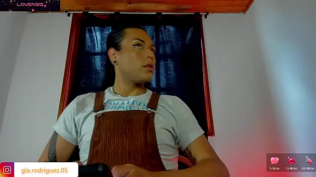 Snapshot of Jess_Hoffman chatting on 03-12-26, 01:50 Jess Hoffman online show from 03-12-26, 01:50