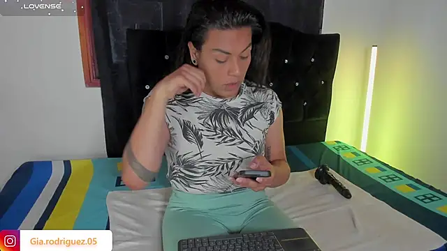 Snapshot of Jess_Hoffman chatting on 04-06-26, 03:24 Jess Hoffman online show from 04-06-26, 03:24