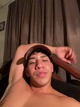 Snapshot of Alejandrososas chatting on 06-18-26, 04:24 Alejandrososas online show from 06-18-26, 04:24