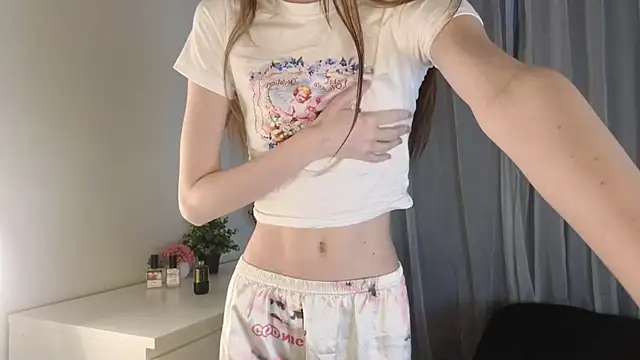 arina waifu online show from 04-10-26, 03:17