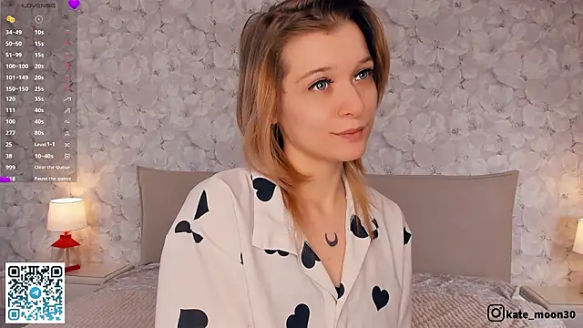 Snapshot of CleopatraHabibi chatting on 03-13-26, 06:20 CleopatraHabibi online show from 03-13-26, 06:20