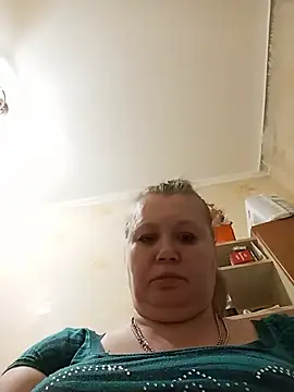 KiraStanton online show from 05-20-26, 01:56
