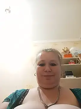KiraStanton online show from 07-08-26, 05:28