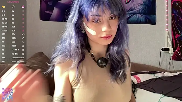 Emmibrilson online show from 06-18-26, 12:42
