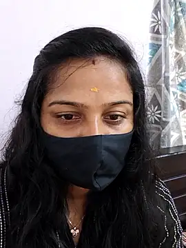 Shaliniqueen online show from 06-09-26, 04:46