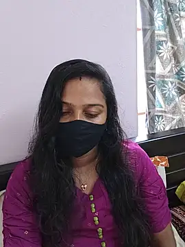 Shaliniqueen online show from 06-11-26, 06:33