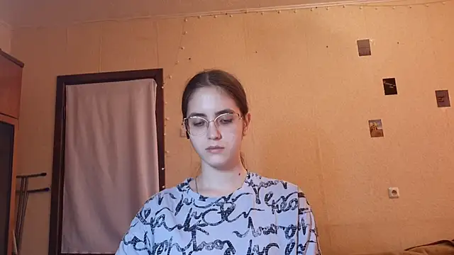 Katelemon online show from 07-09-26, 10:52