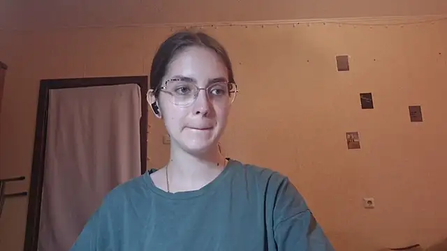 Katelemon online show from 07-14-26, 01:50