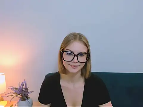 StormiSmooth online show from 03-26-26, 02:33