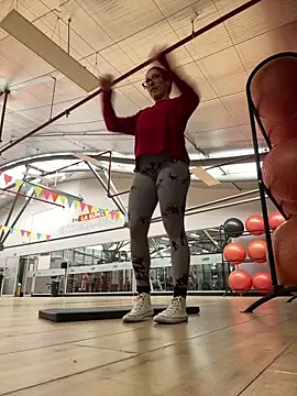 susi chimm online show from 04-13-26, 01:05