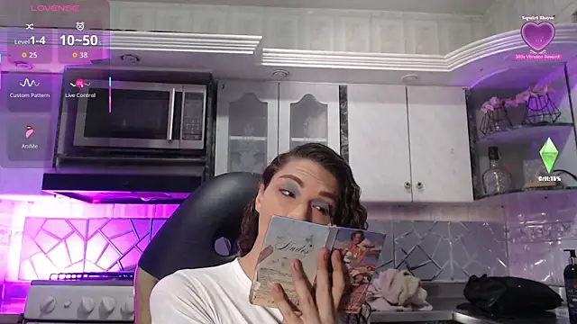 CrisOzzz online show from 05-11-26, 06:16
