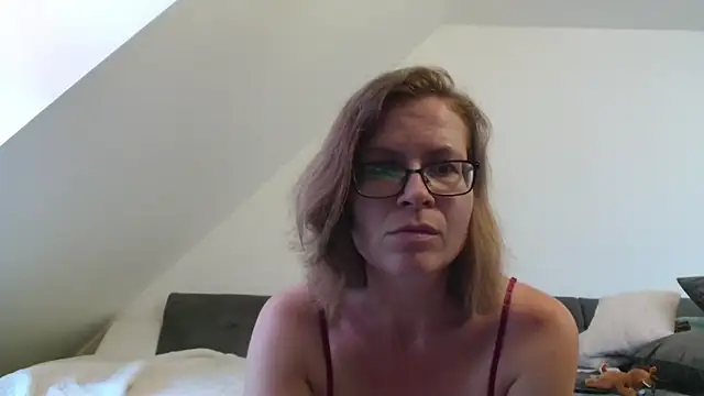 Snapshot of Lost_in_lace chatting on 05-30-26, 06:05 Lost in lace online show from 05-30-26, 06:05