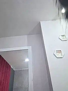 Allice Evens online show from 05-17-26, 01:47
