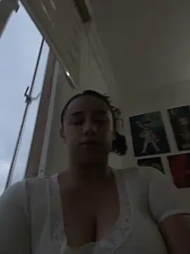 Eyssha online show from 05-04-26, 10:50