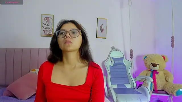 Zoow bluussh online show from 04-04-26, 11:51