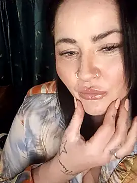 Snapshot of Kandi-kiss chatting on 03-22-26, 10:02 Kandi-kiss online show from 03-22-26, 10:02