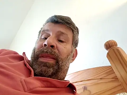Snapshot of stud2512 chatting on 04-17-26, 09:45 stud2512 online show from 04-17-26, 09:45