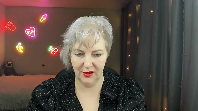 Snapshot of Mary-Leee chatting on 03-22-26, 04:27 Mary-Leee online show from 03-22-26, 04:27