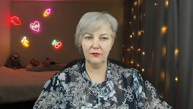 Snapshot of Mary-Leee chatting on 03-31-26, 12:27 Mary-Leee online show from 03-31-26, 12:27