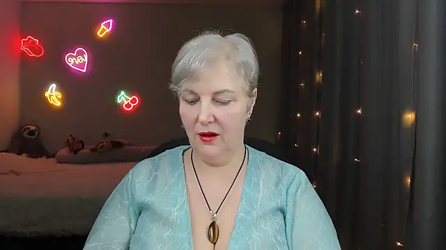 Snapshot of Mary-Leee chatting on 04-01-26, 05:54 Mary-Leee online show from 04-01-26, 05:54