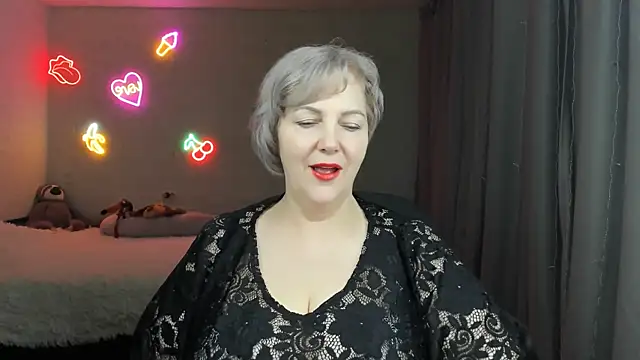 Snapshot of Mary-Leee chatting on 04-16-26, 06:03 Mary-Leee online show from 04-16-26, 06:03