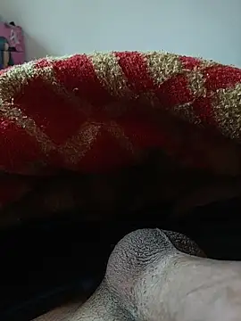 Snapshot of luxxoos chatting on 03-22-26, 01:36 luxxoos online show from 03-22-26, 01:36