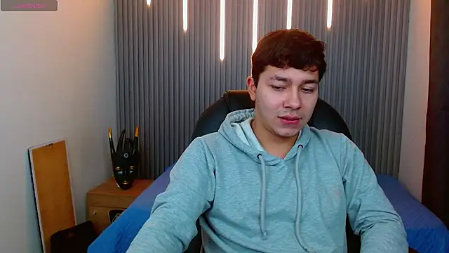 Snapshot of Julian_Smith21 chatting on 03-25-26, 12:55 Julian Smith21 online show from 03-25-26, 12:55