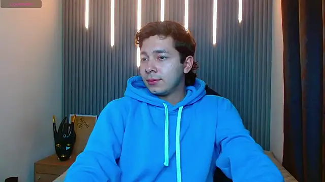 Snapshot of Julian_Smith21 chatting on 04-04-26, 11:57 Julian Smith21 online show from 04-04-26, 11:57