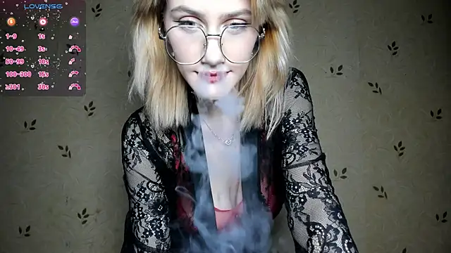 Snapshot of NicoleDaviss chatting on 07-02-26, 07:31 NicoleDaviss online show from 07-02-26, 07:31