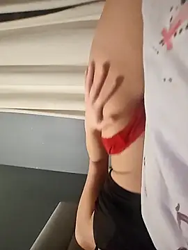 Snapshot of SamanthaRed chatting on 02-23-26, 09:23 SamanthaRed online show from 02-23-26, 09:23