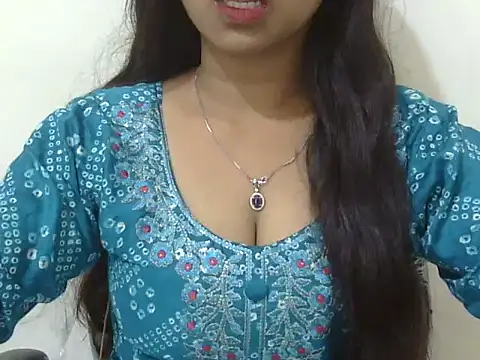 Snapshot of cute_momo_love chatting on 06-24-26, 06:01 cute momo love online show from 06-24-26, 06:01