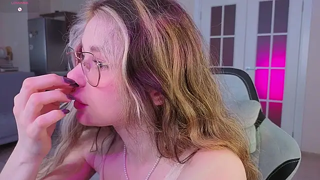 Dipamelly online show from 04-01-26, 02:01