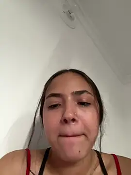 Sexy cloe outdoors online show from 03-11-26, 10:16