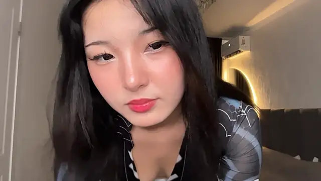 Snapshot of minnie_joy chatting on 07-11-26, 12:30 minnie joy online show from 07-11-26, 12:30