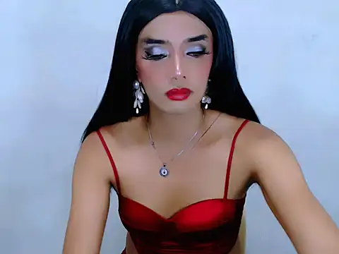 Queeny Cassandra online show from 05-04-26, 05:58
