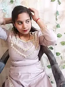 lovely-girl99 online show from 04-11-26, 07:45
