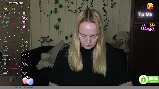 Snapshot of Bella_soulmate chatting on 06-19-26, 05:23 Bella soulmate online show from 06-19-26, 05:23
