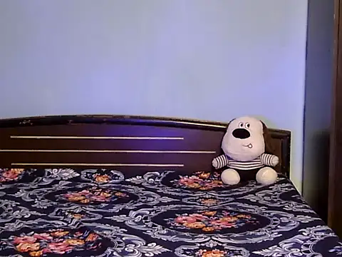 Awesome-sona online show from 06-14-26, 04:53