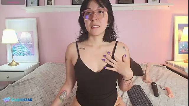 Snapshot of Abigailladyy chatting on 06-09-26, 11:33 Abigailladyy online show from 06-09-26, 11:33