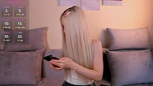 Snapshot of NoirCascade chatting on 03-17-26, 05:44 NoirCascade online show from 03-17-26, 05:44