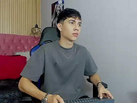 AronTawers online show from 03-10-26, 12:32