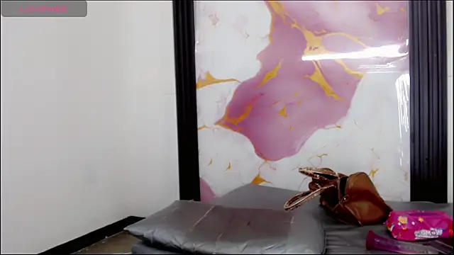 Valeria Linares online show from 03-30-26, 03:29