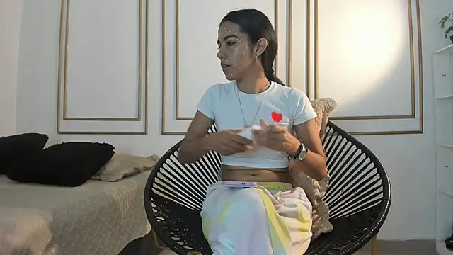 emily gaviria1 online show from 05-02-26, 12:10